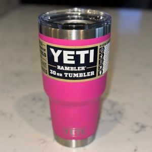 NWT YETI Rambler 30 oz Tumbler PRICKLY PEAR PINK